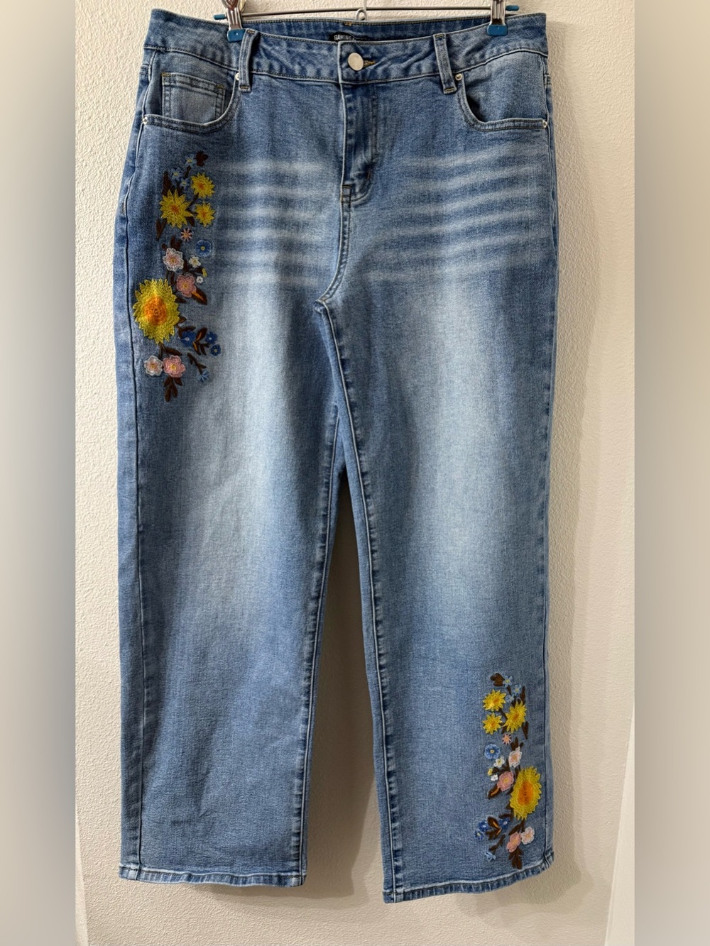 Flamingals Embroidered Floral Denim Jeans with Stretch XL (12/14) - Picture 6 of 6